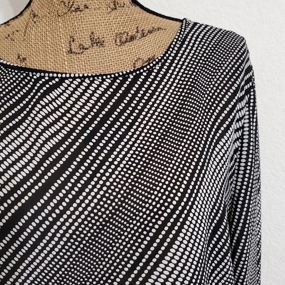 APOSTROPHE WOMAN•1-2X•Blk & wh blouse•pretty - Picture 2 of 12